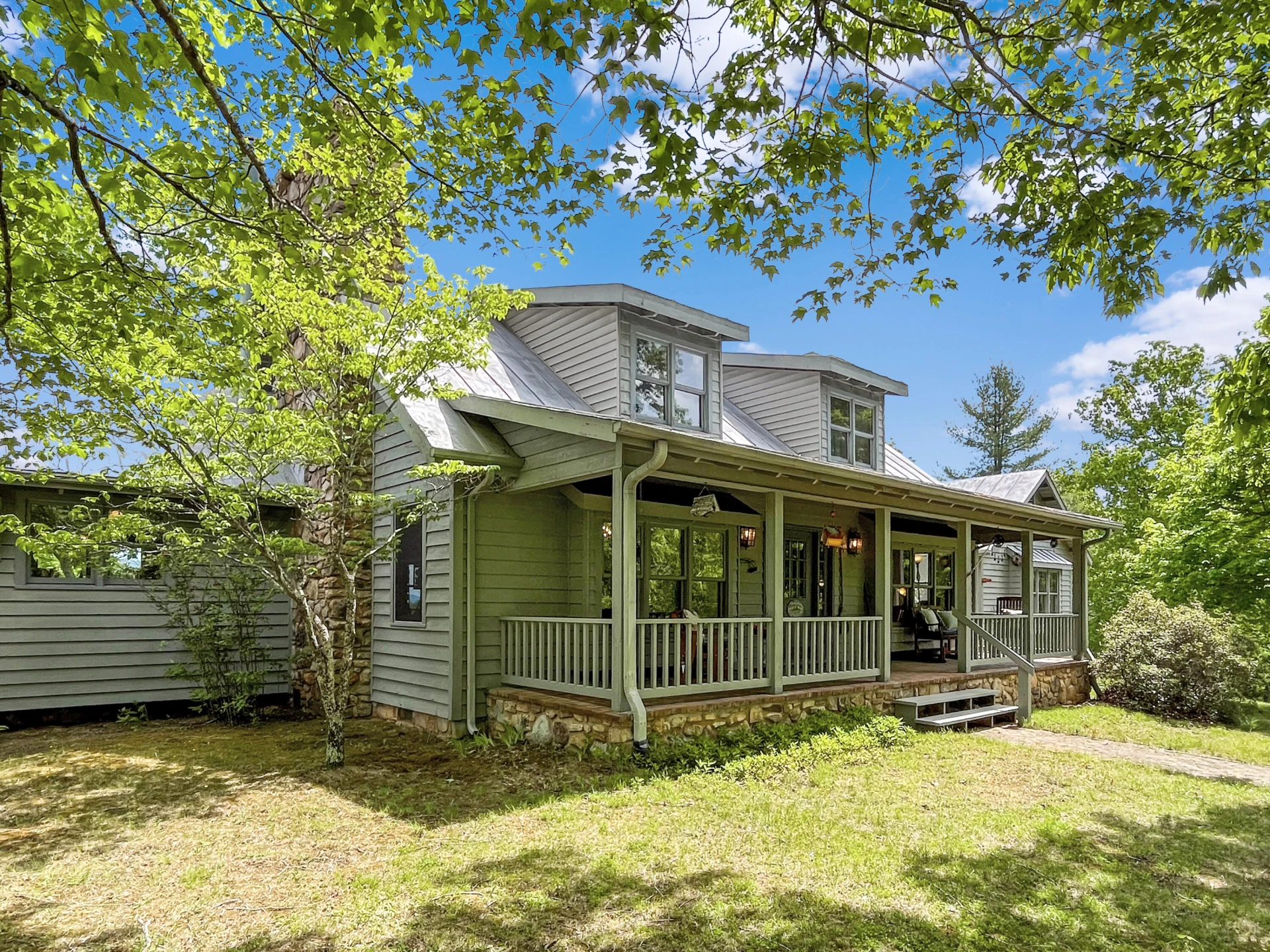 388 Hemlock Ridge LN - Photo 3