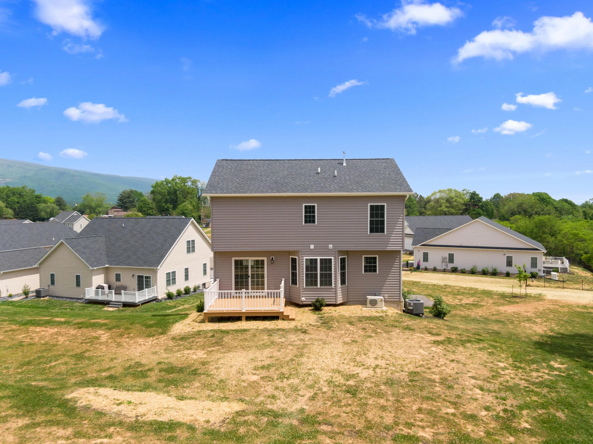 5595 New Pleasant WAY - Photo 2