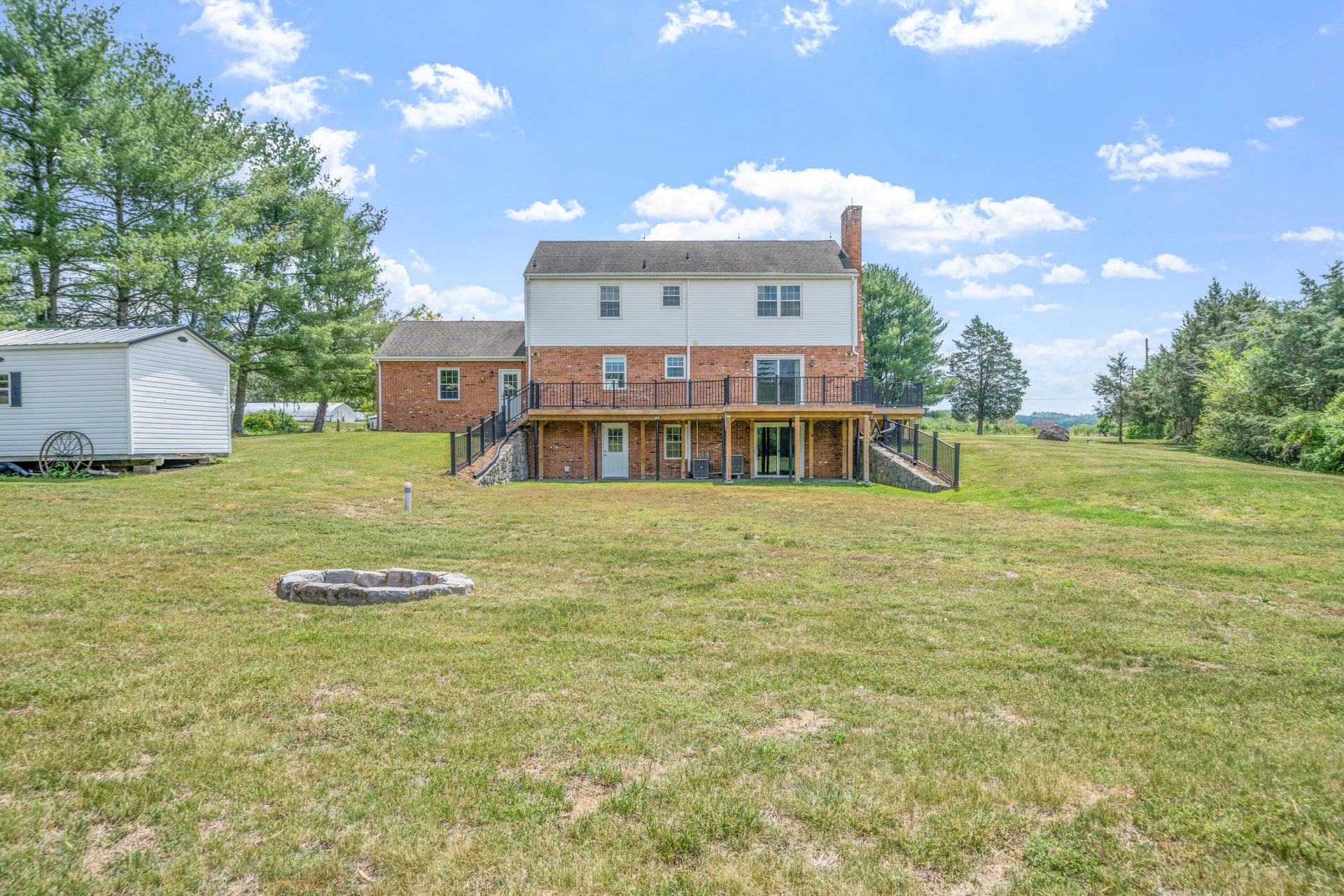 3919 Botetourt RD - Photo 2