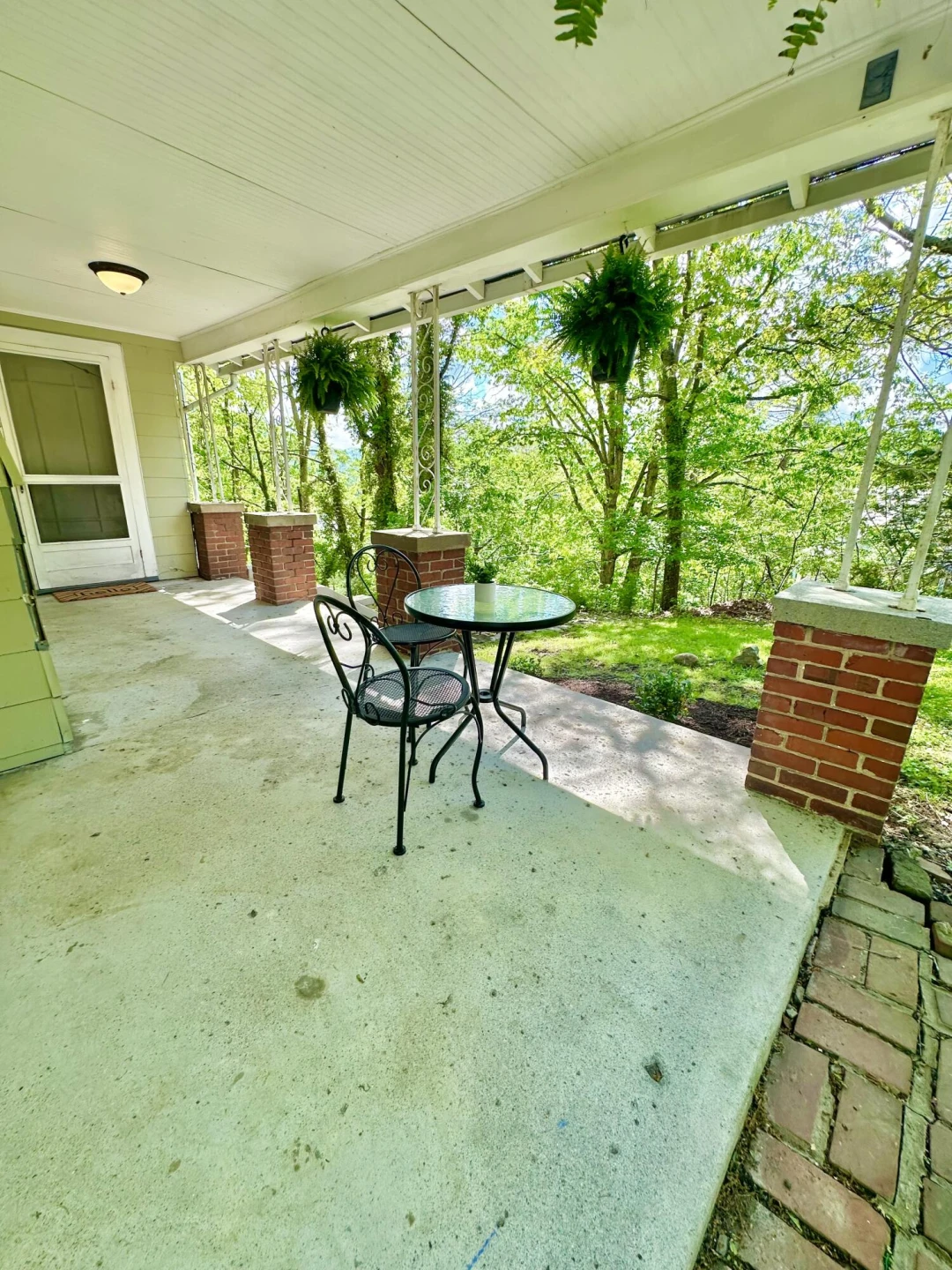 704 Jefferson AVE - Photo 14