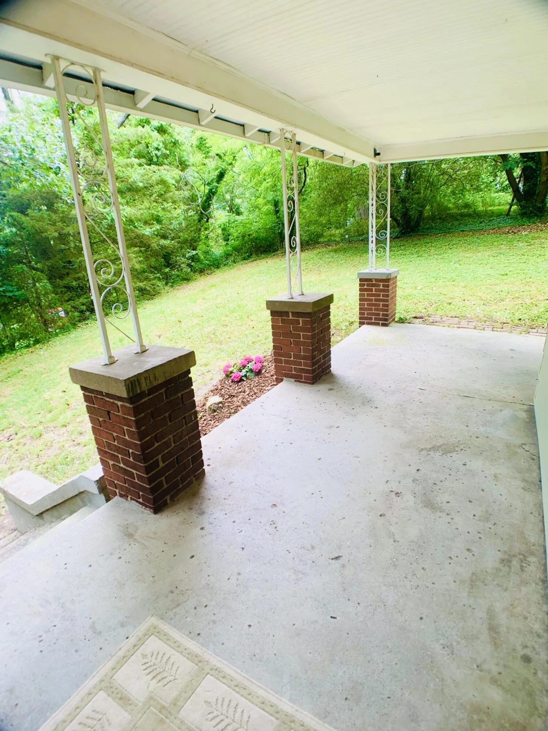 704 Jefferson AVE - Photo 19