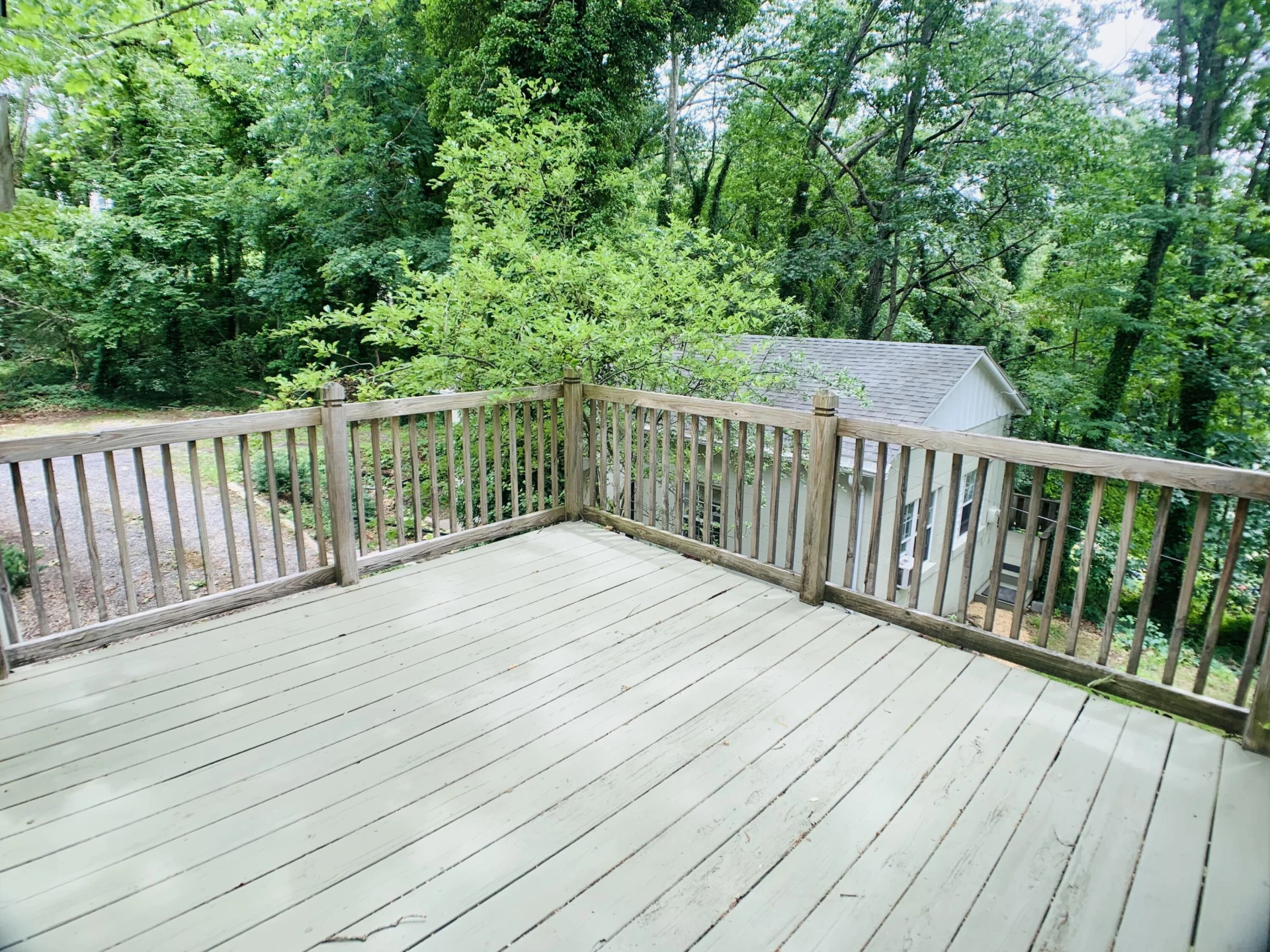 704 Jefferson AVE - Photo 46