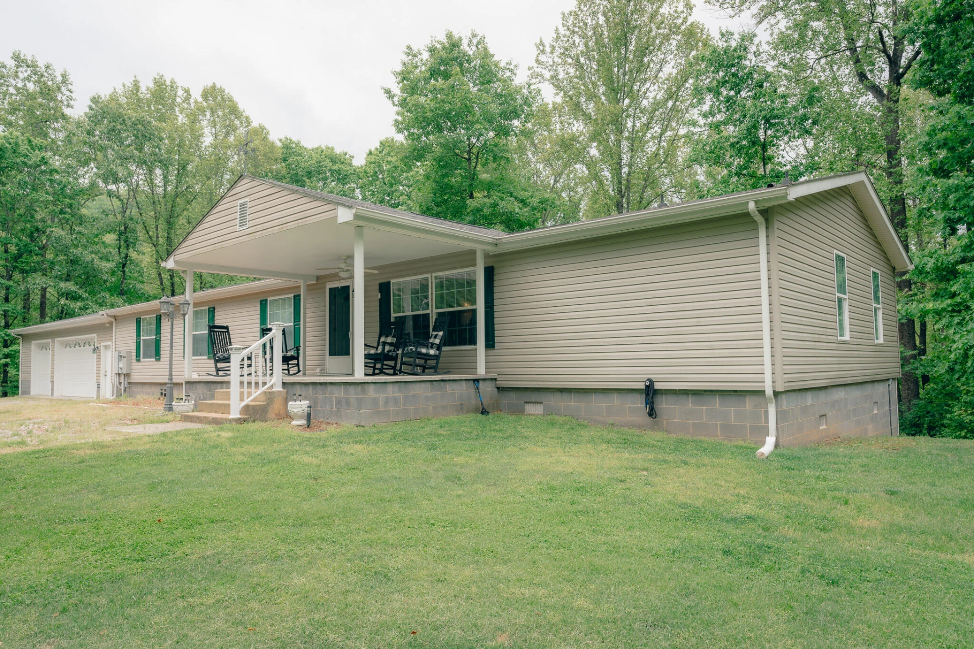 1070 Archway RD