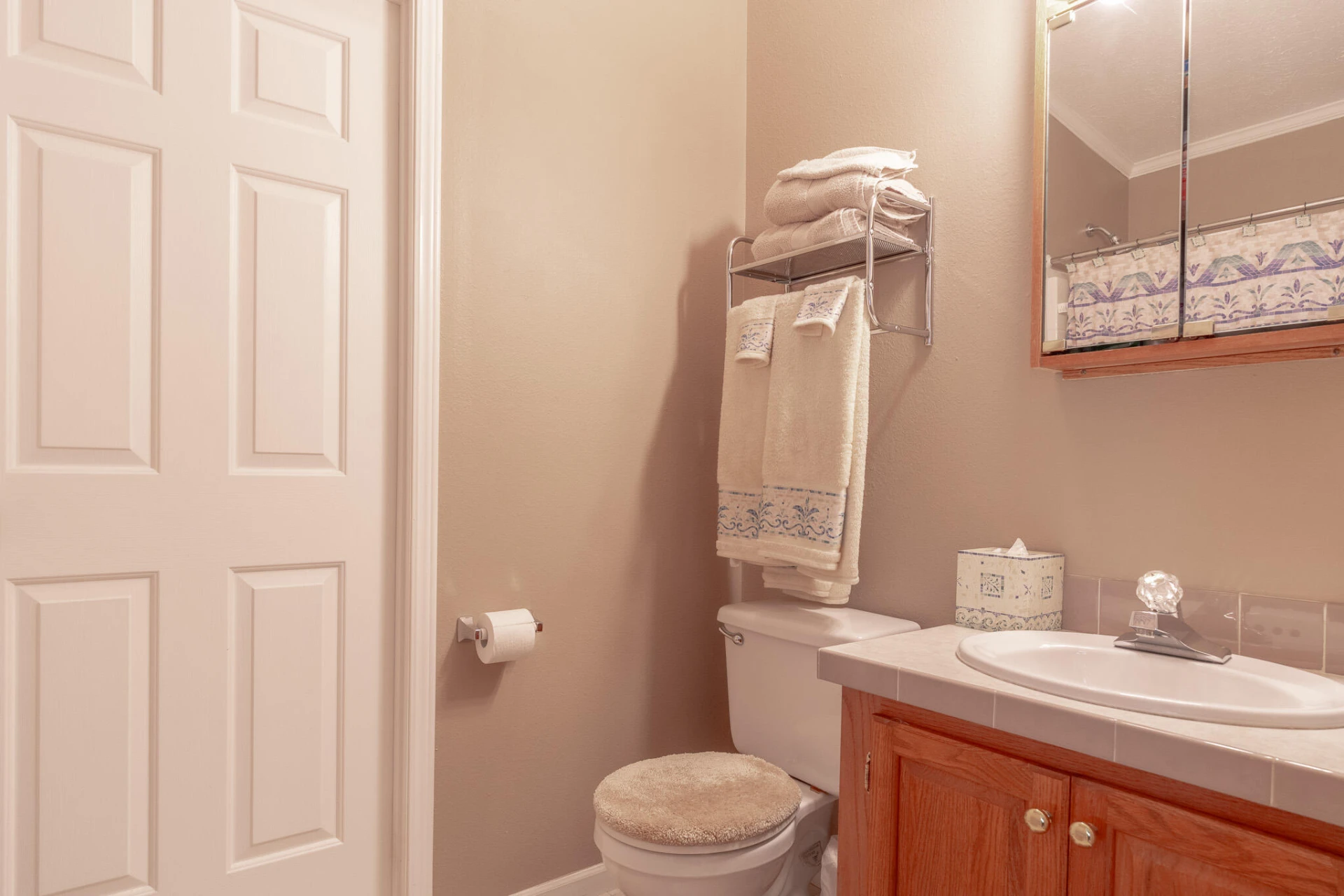 1070 Archway RD - Photo 18