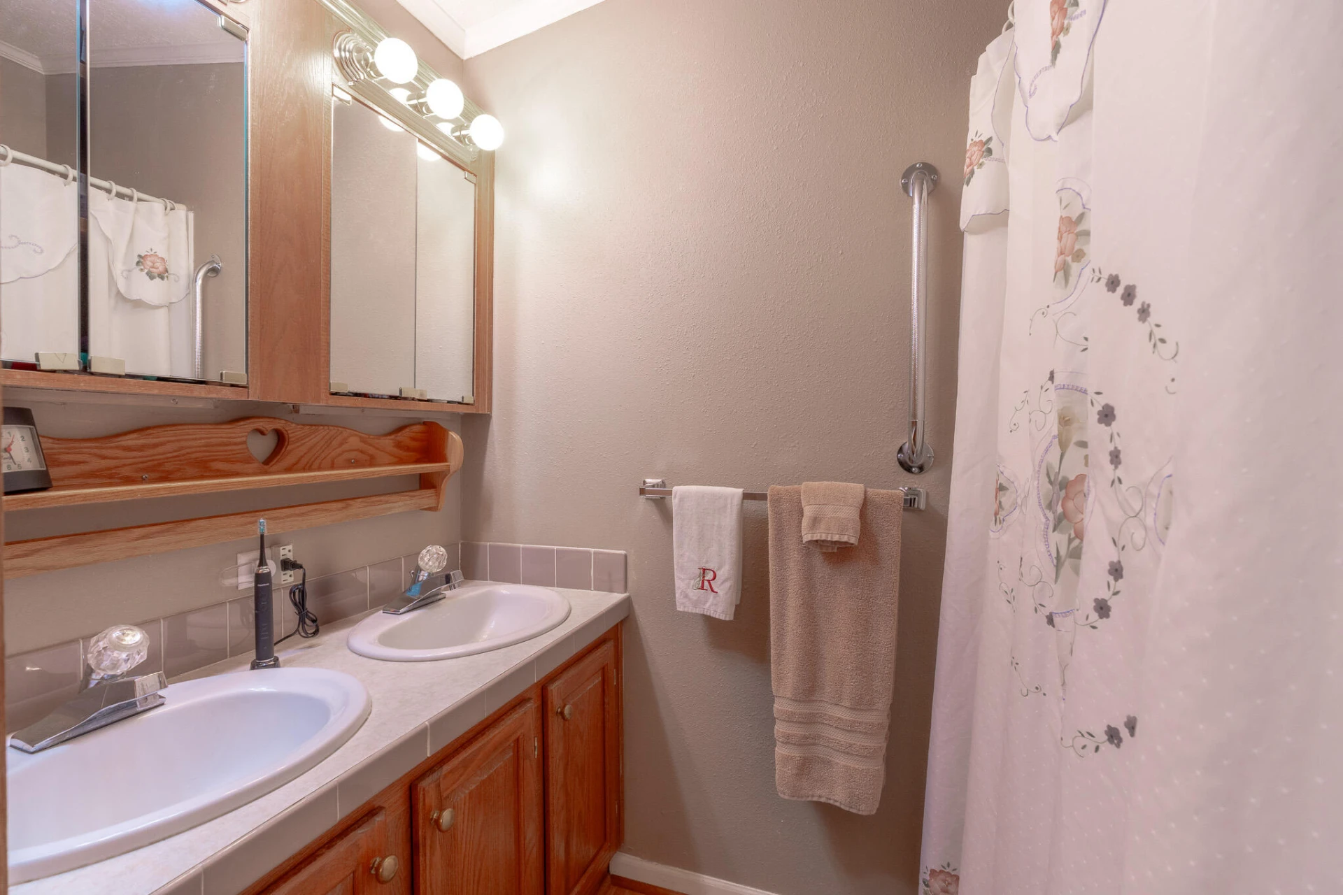 1070 Archway RD - Photo 20