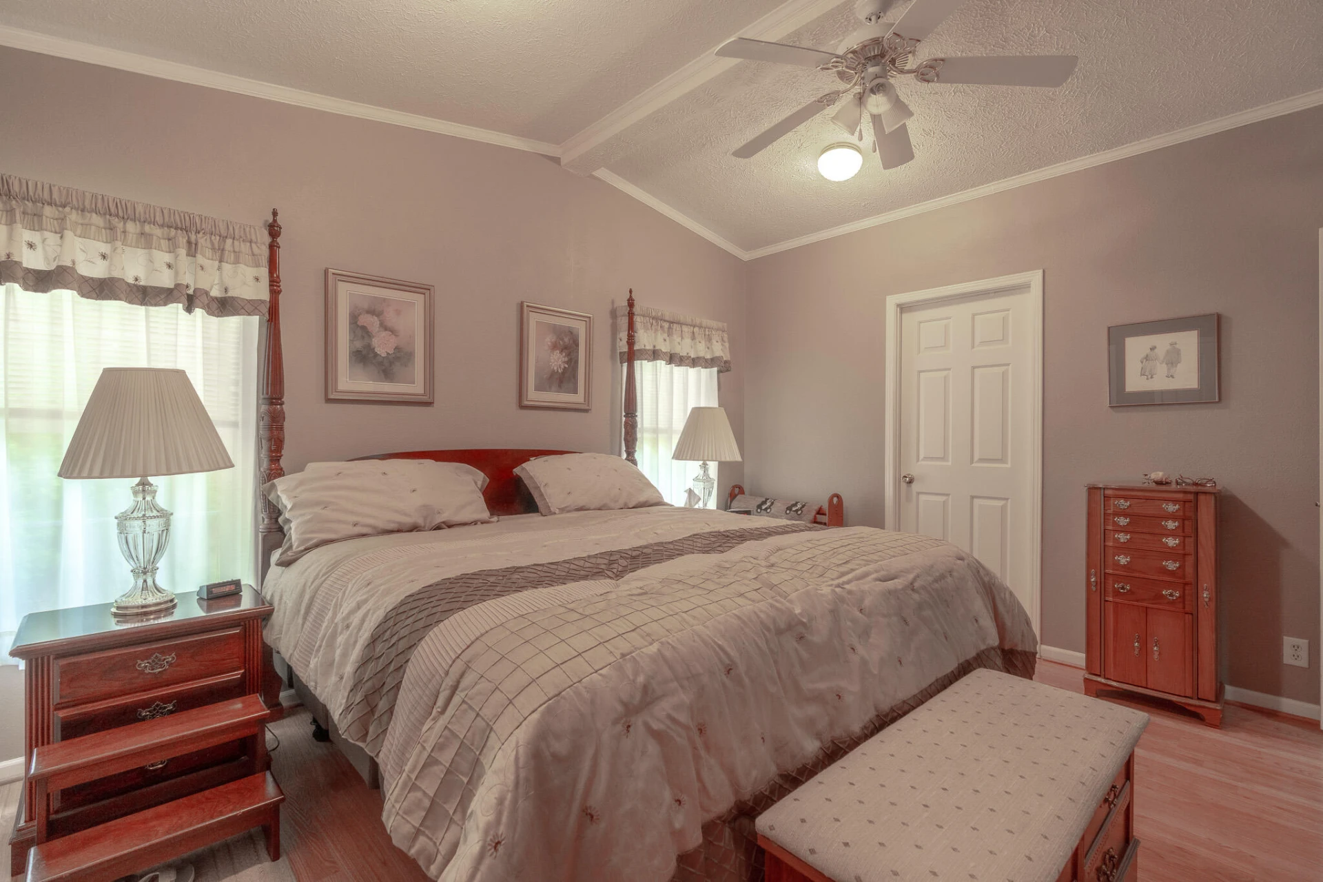 1070 Archway RD - Photo 24