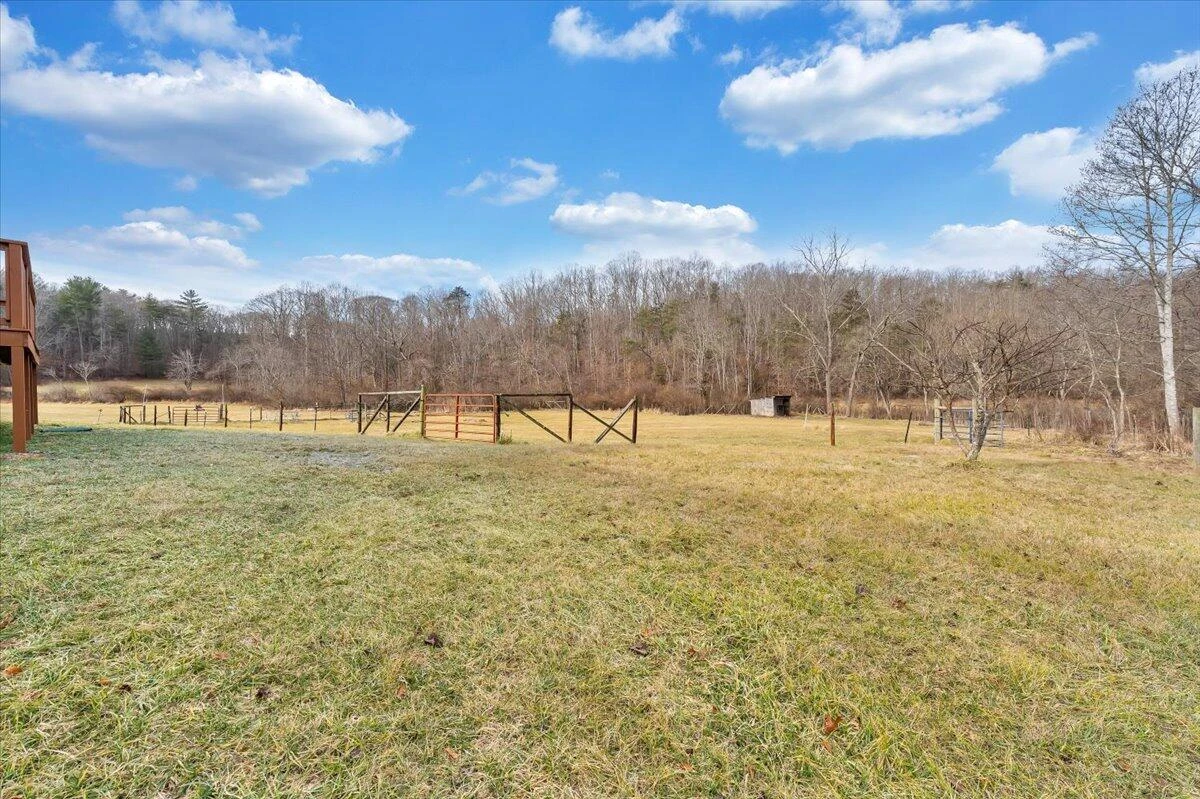 380 Trails End DR - Photo 13