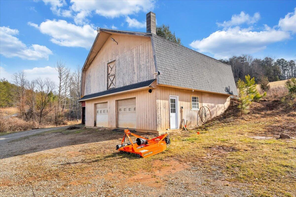 380 Trails End DR - Photo 9