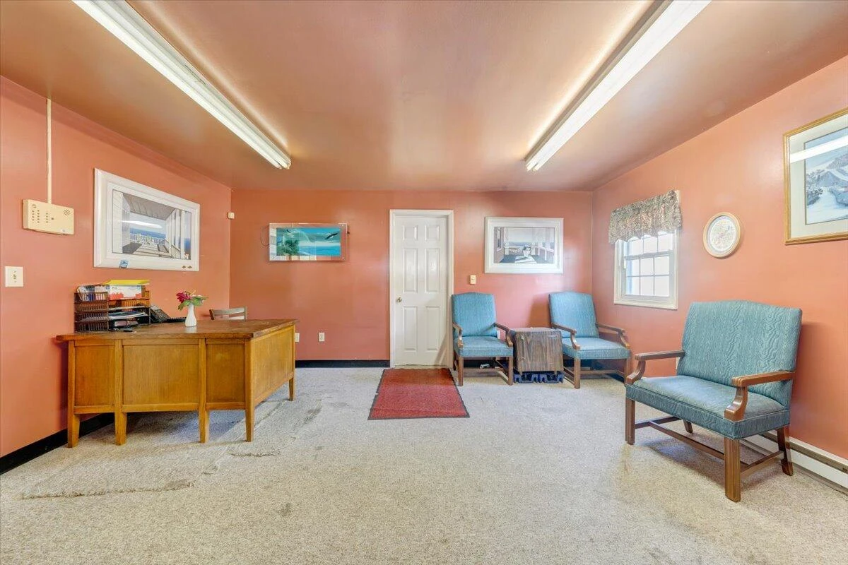1921 Clinton AVE SE - Photo 25
