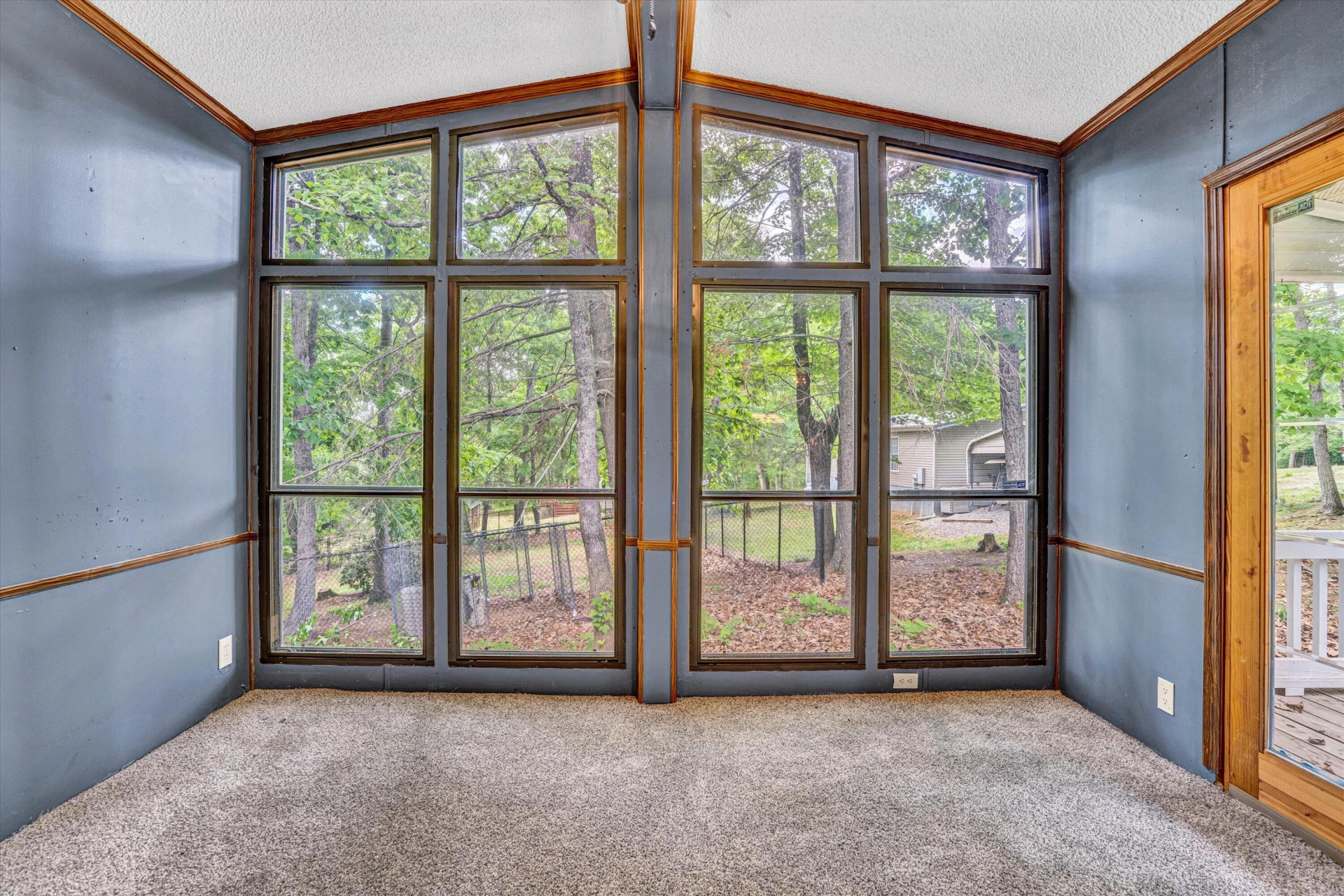 705 GLEN DR - Photo 20
