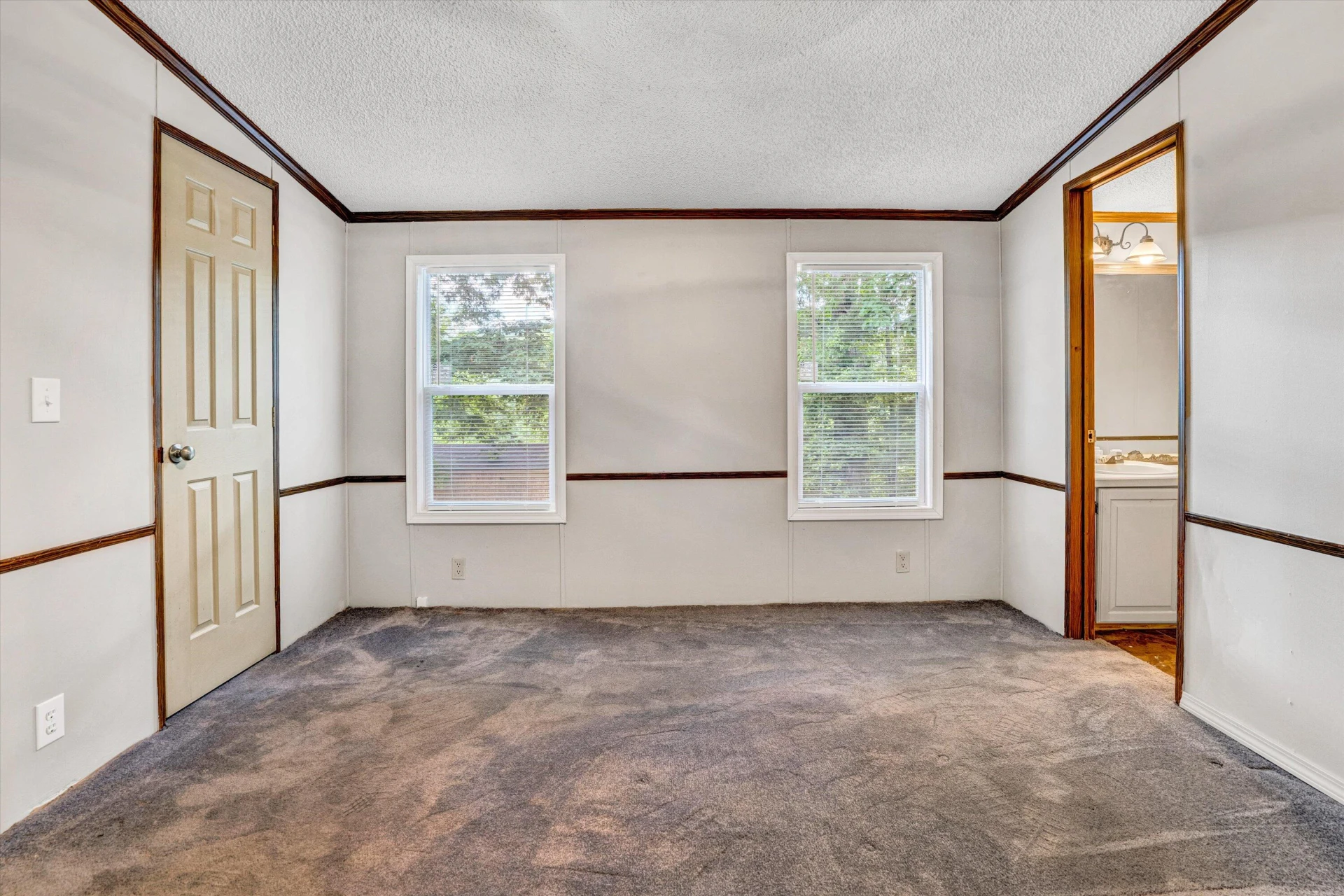 705 GLEN DR - Photo 27