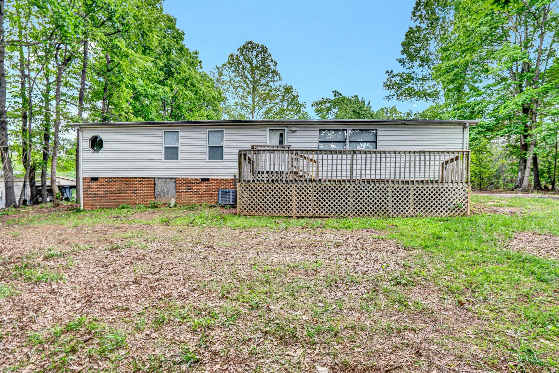 705 GLEN DR - Photo 28