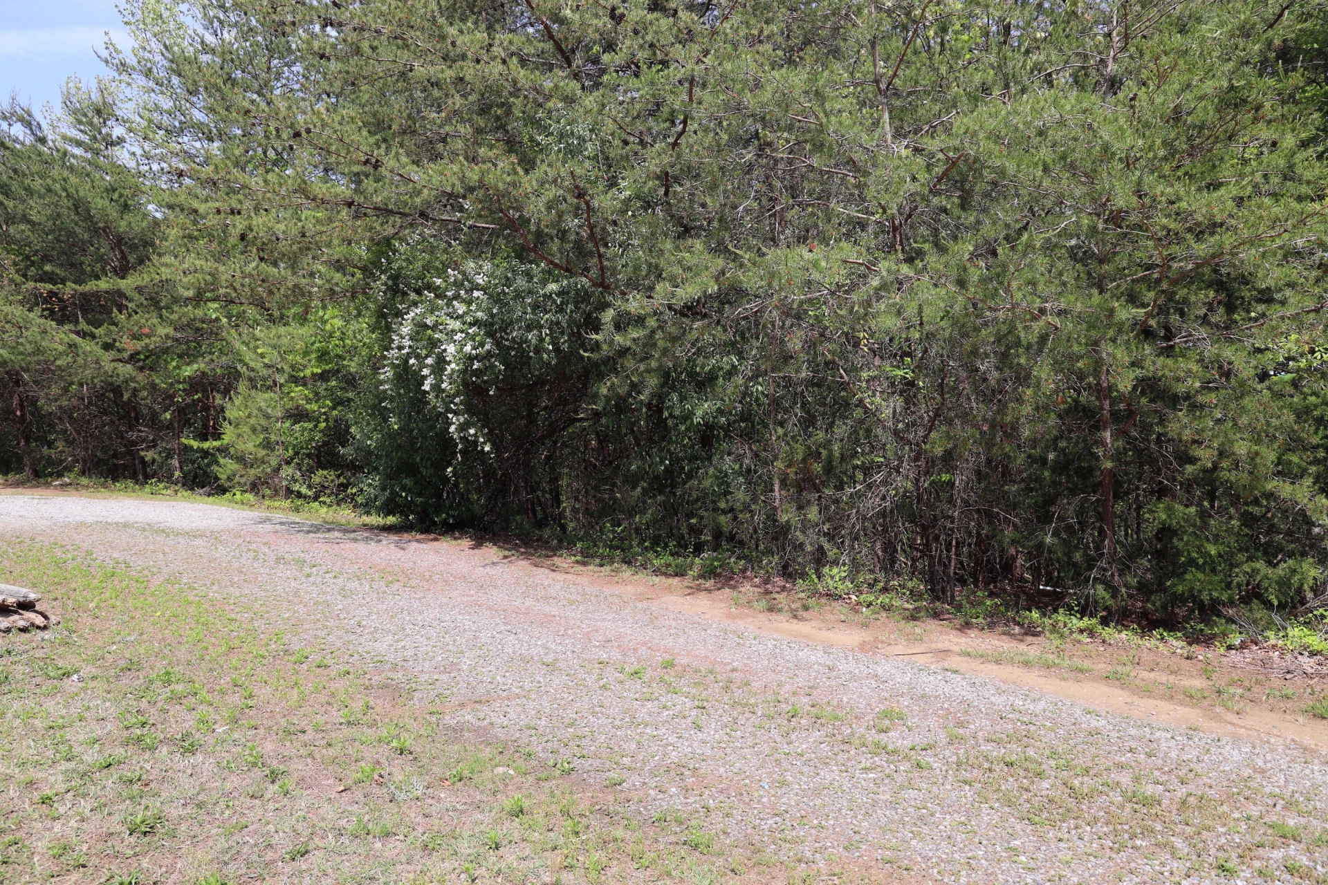 0 Faulkner DR