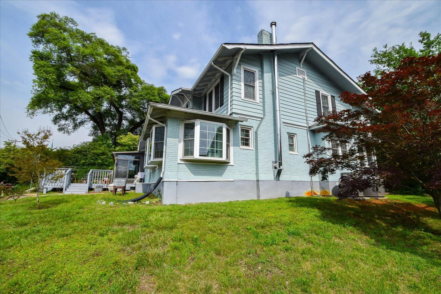 1911 Memorial AVE SW - Photo 5