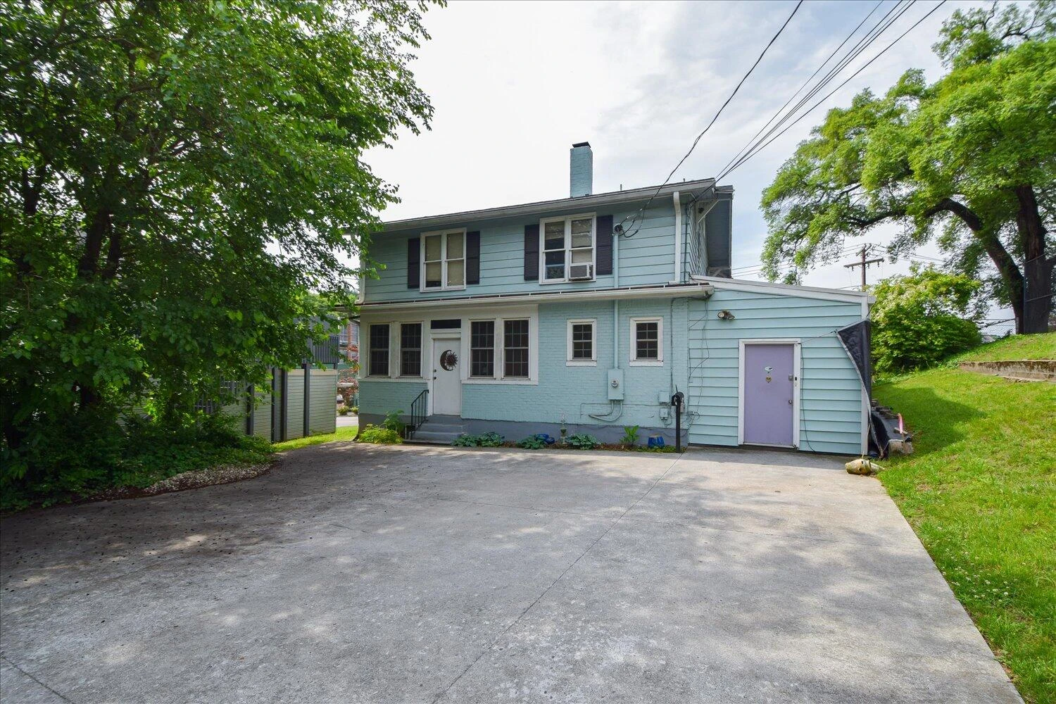 1911 Memorial AVE SW - Photo 6
