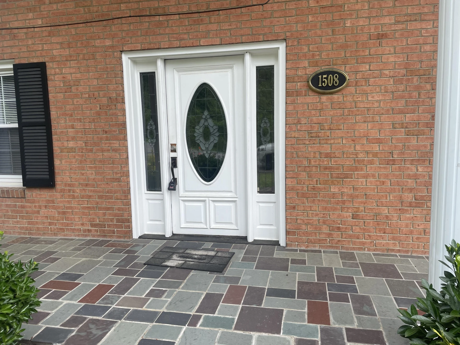 1508 Jefferson AVE - Photo 3