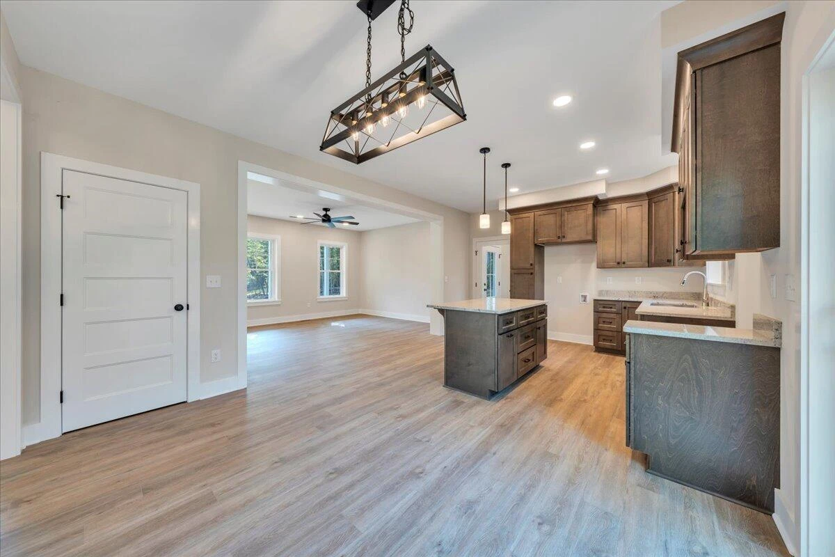 241 Spring Chase DR - Photo 16