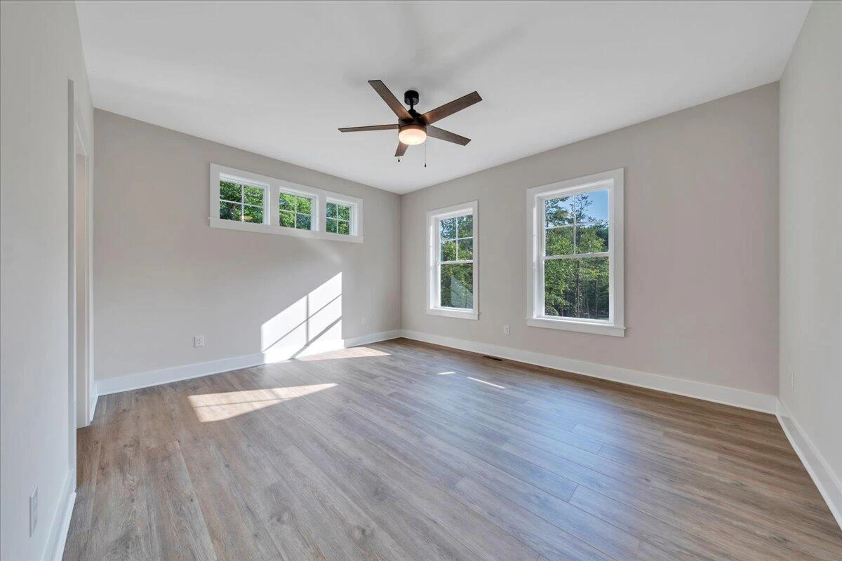 241 Spring Chase DR - Photo 17