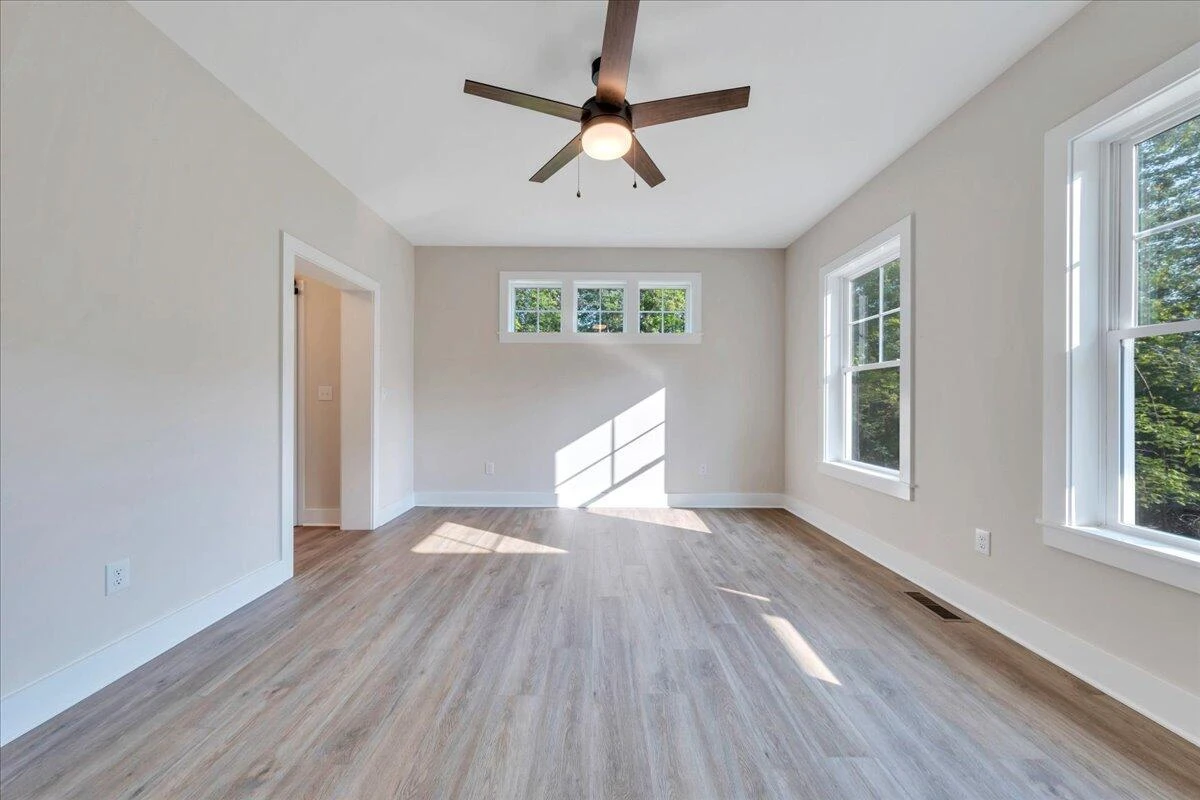 241 Spring Chase DR - Photo 24