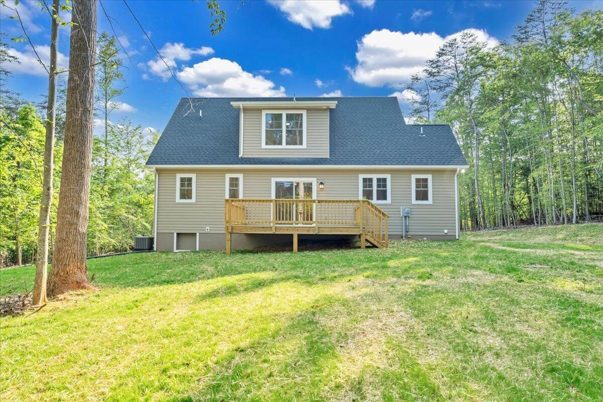 241 Spring Chase DR - Photo 40