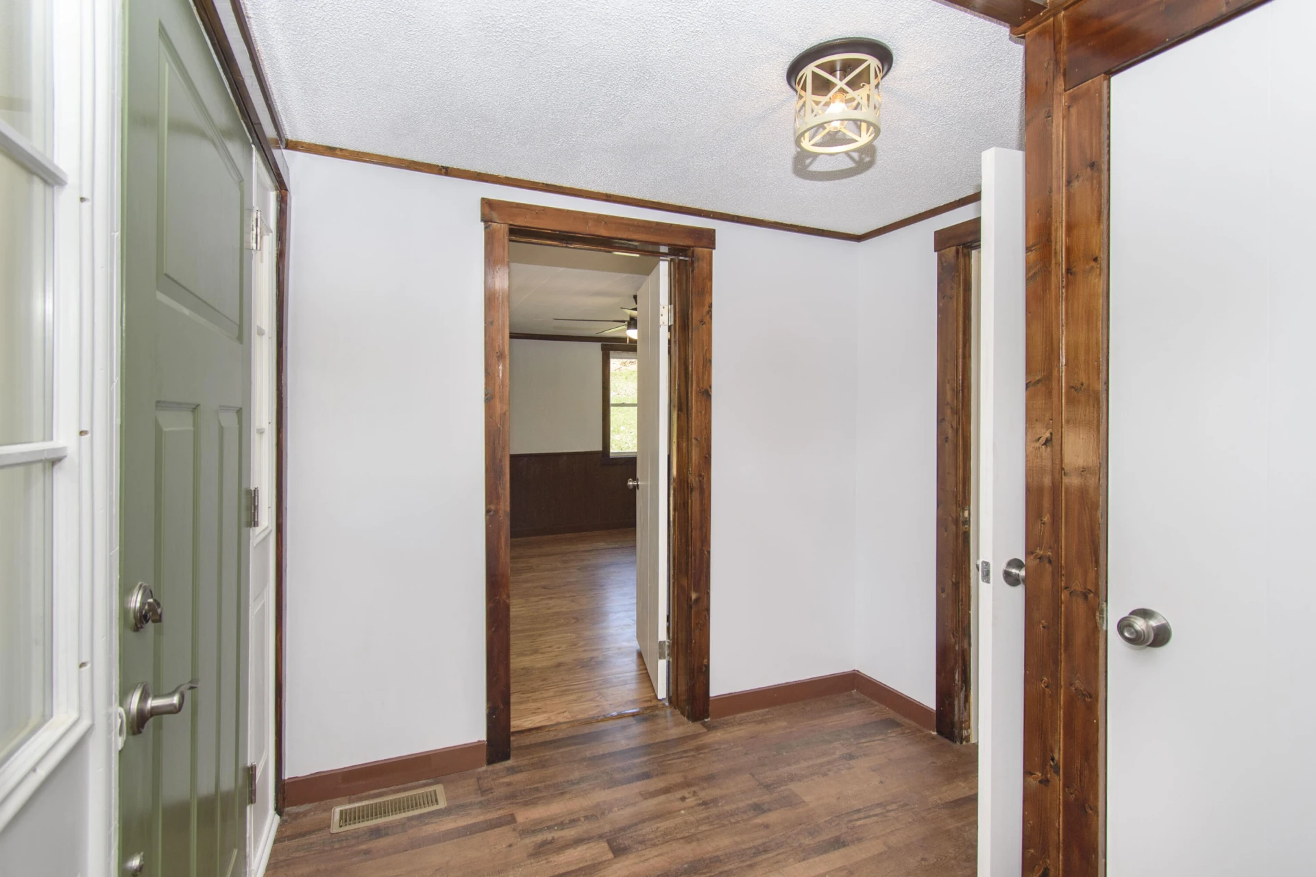 809 Graysville RD SE - Photo 7