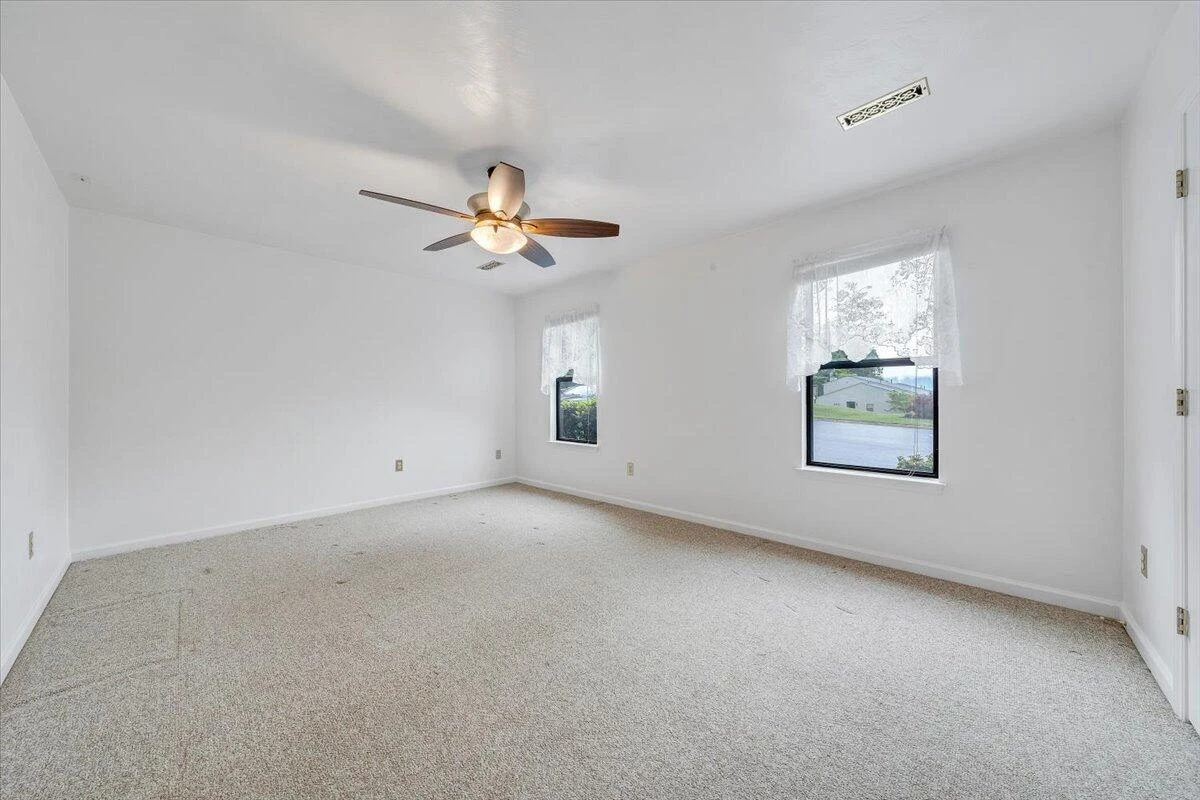 7204 Snowberry CIR - Photo 17