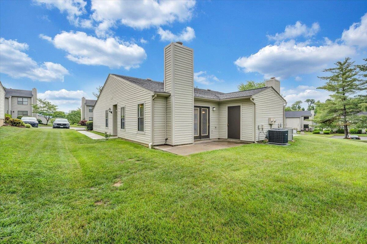 7204 Snowberry CIR - Photo 30