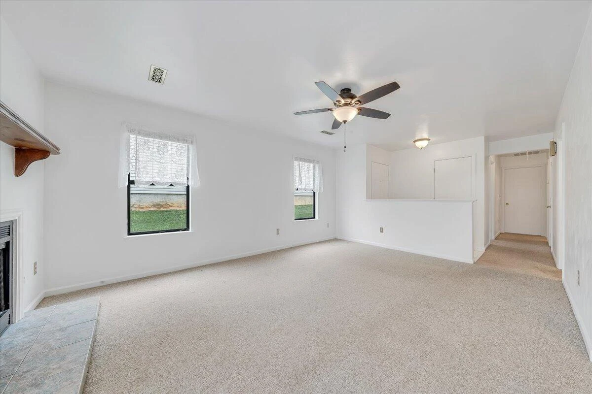 7204 Snowberry CIR - Photo 7