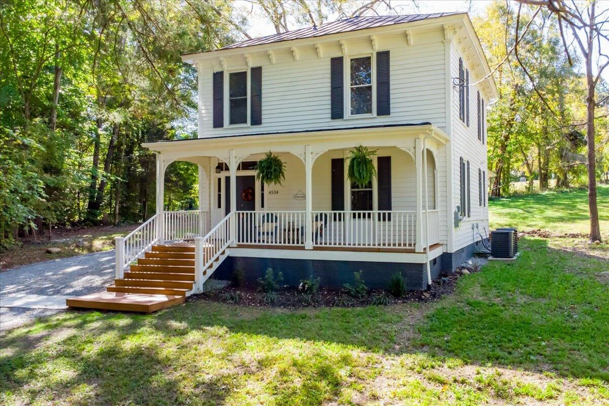4534 Main ST