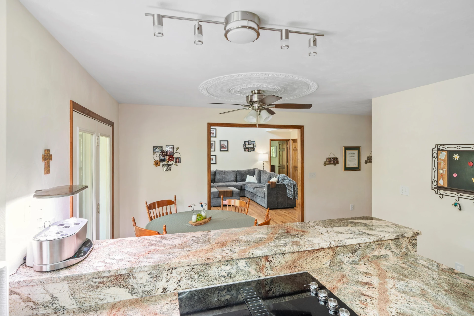 93 Woody WAY - Photo 18