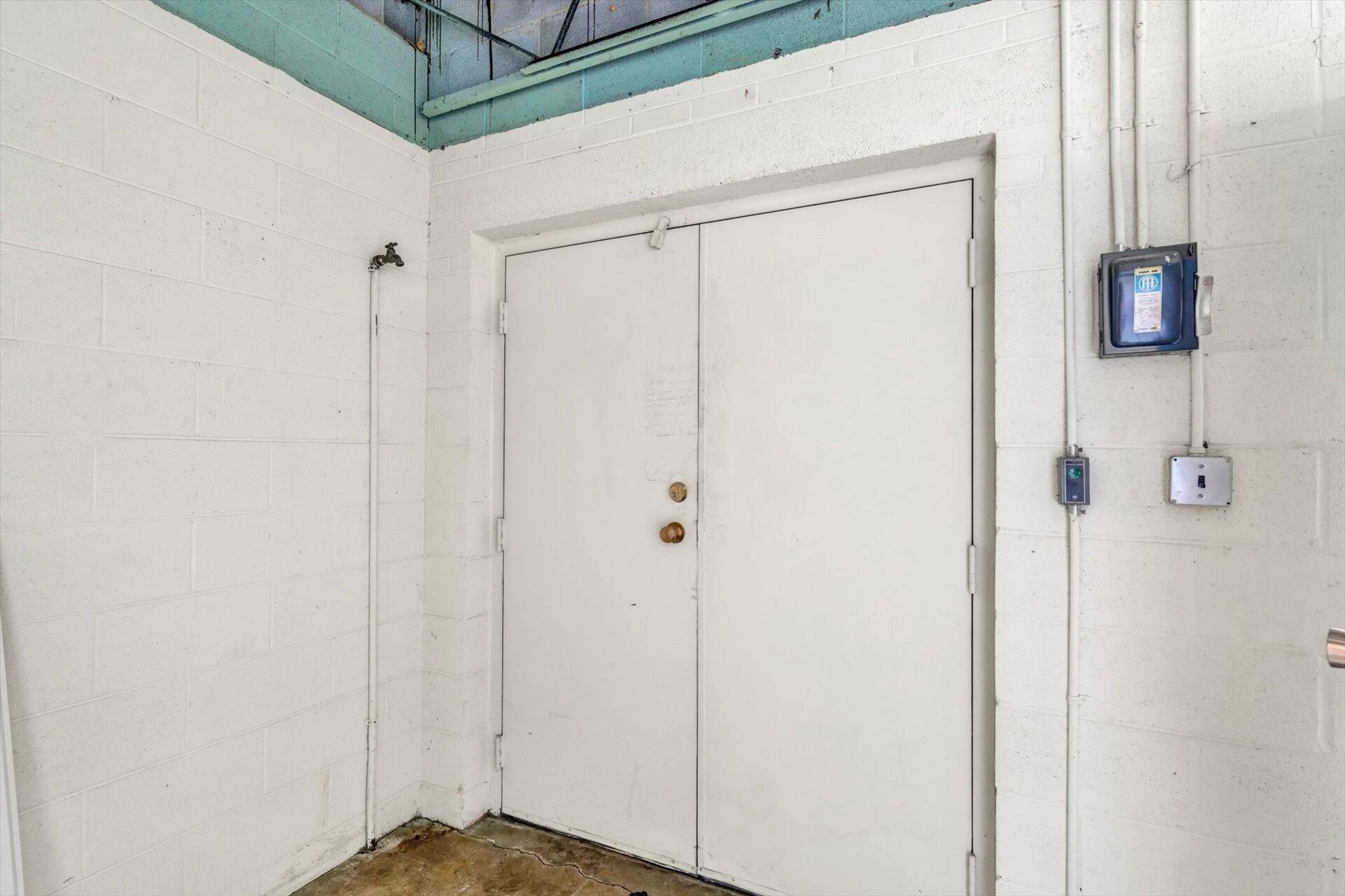270 SOUTH MAIN ST - Photo 35
