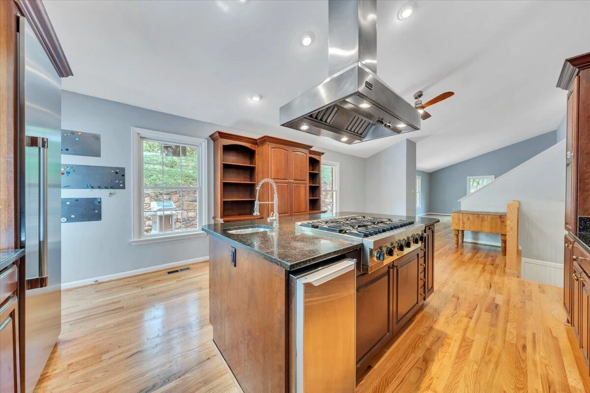 5916 Blackhorse LN - Photo 14