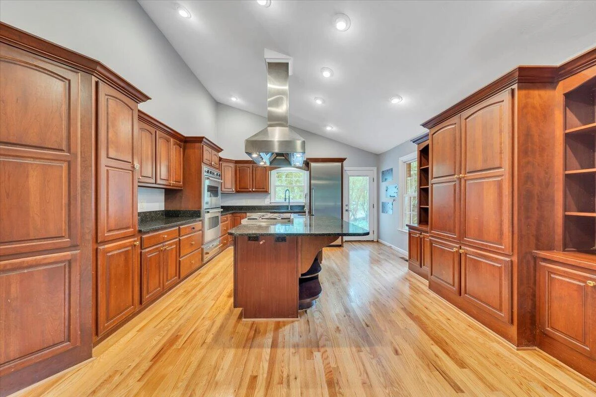 5916 Blackhorse LN - Photo 16