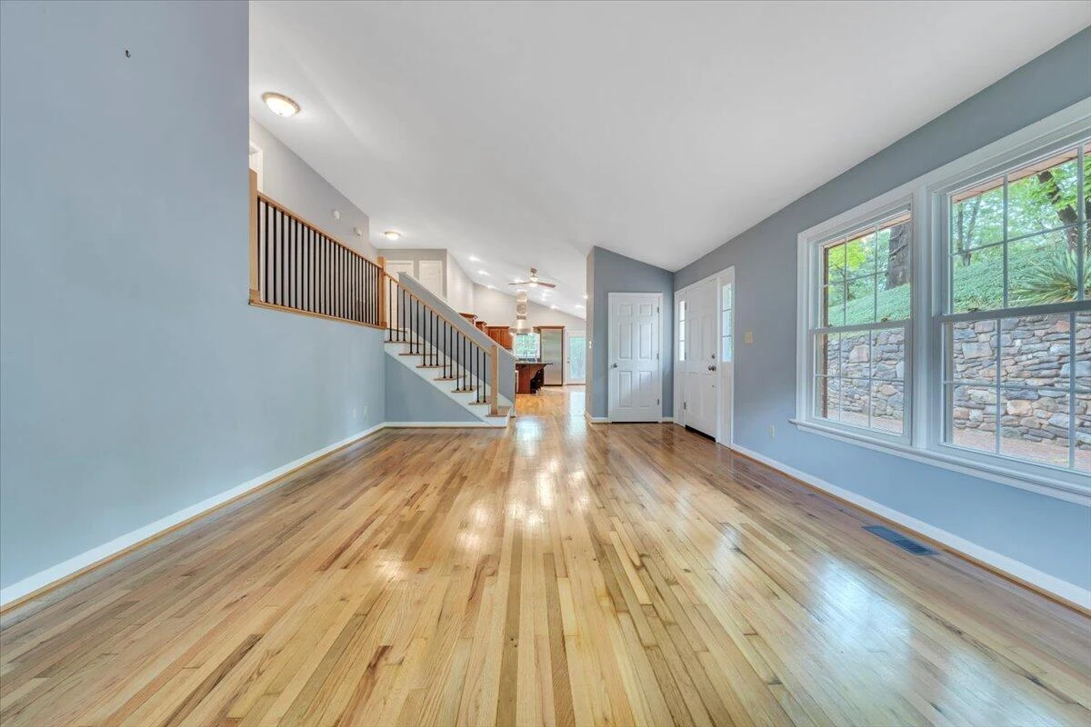 5916 Blackhorse LN - Photo 11