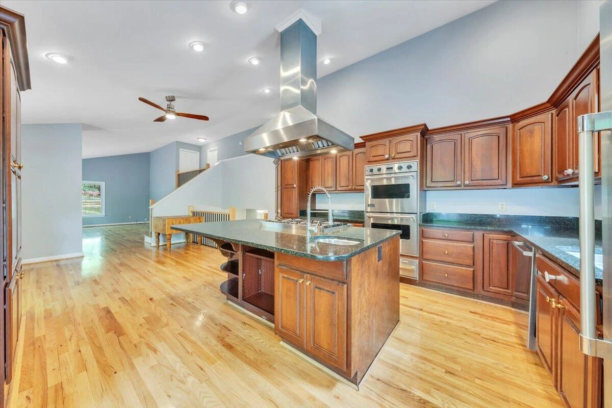 5916 Blackhorse LN - Photo 13