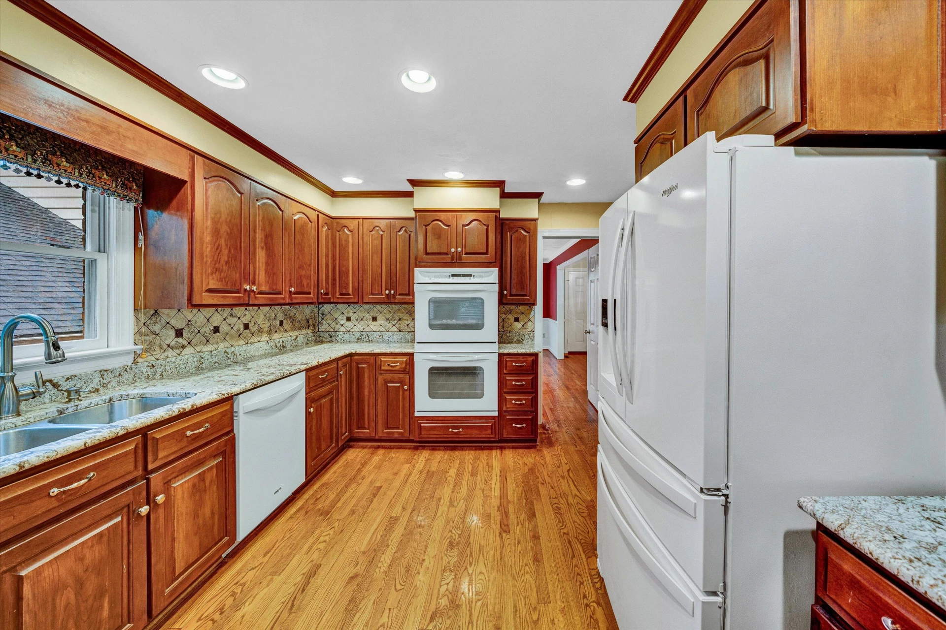 5612 Village WAY - Photo 11