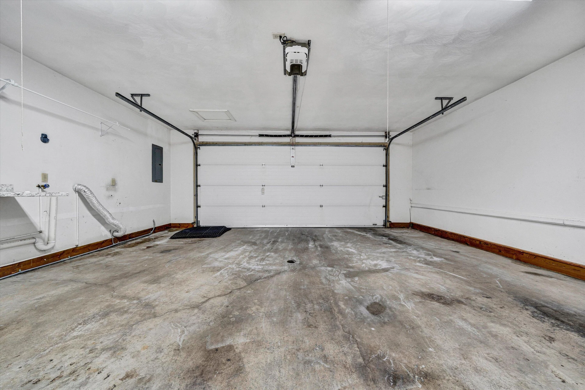 5612 Village WAY - Photo 15