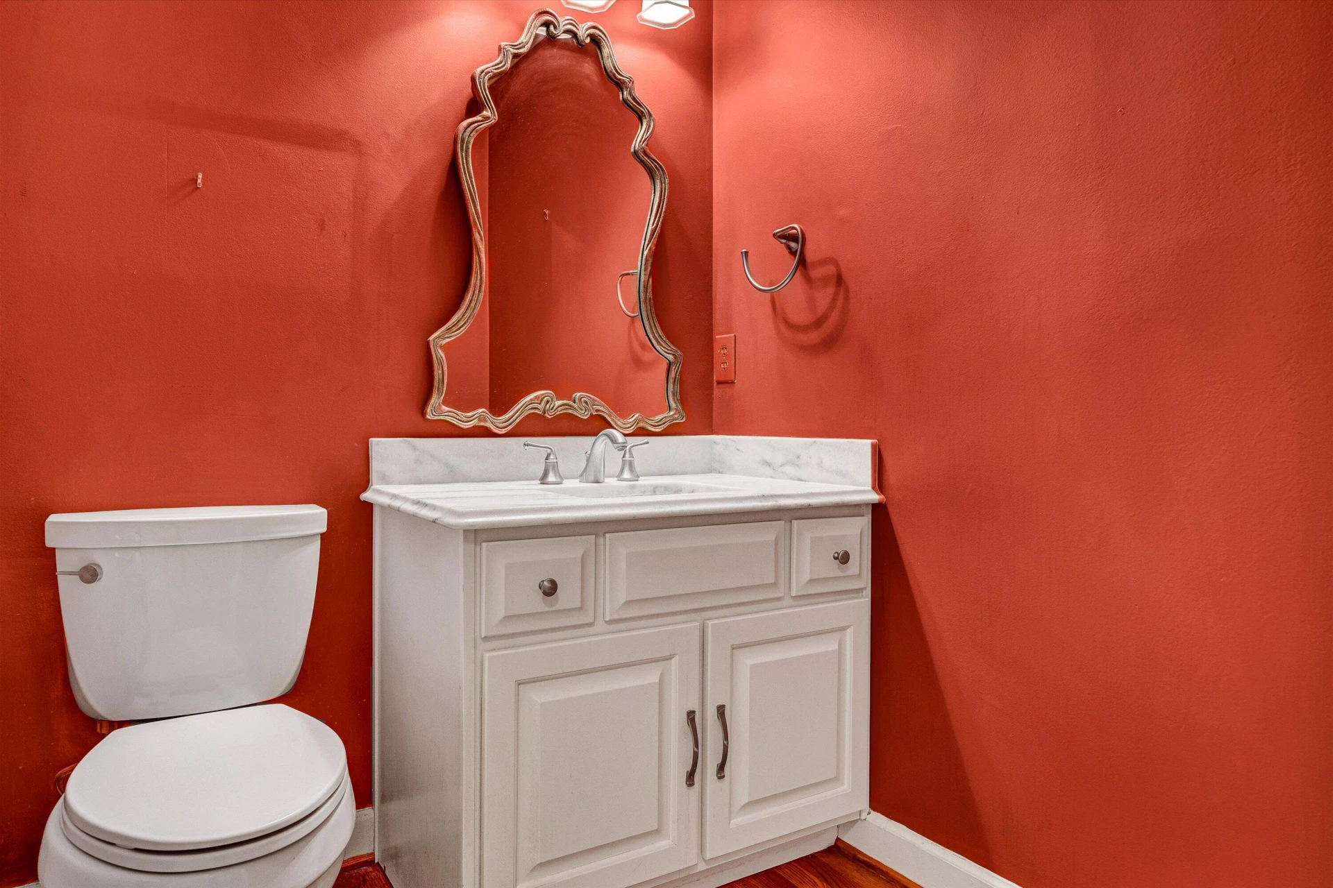 5612 Village WAY - Photo 16