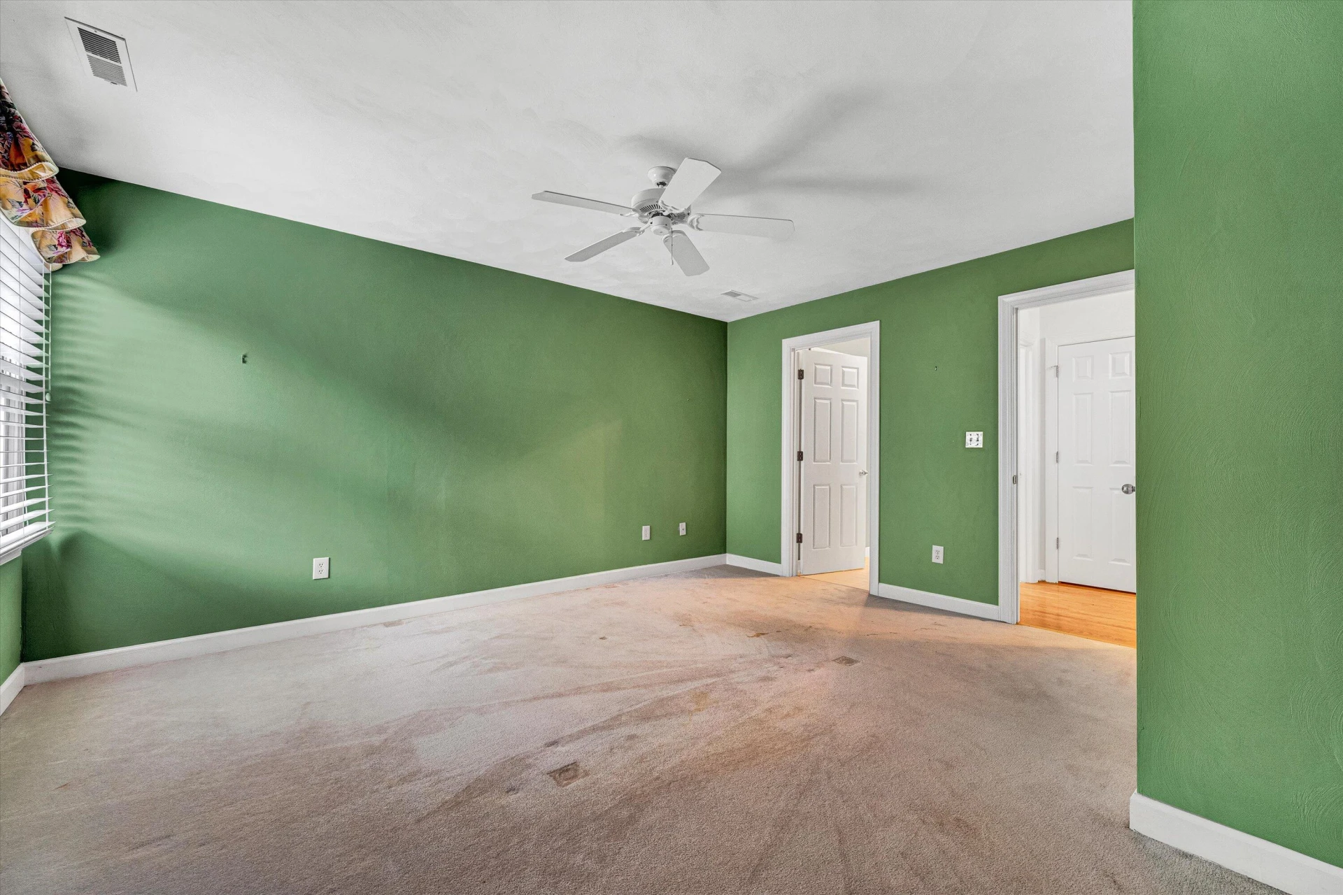 5612 Village WAY - Photo 27