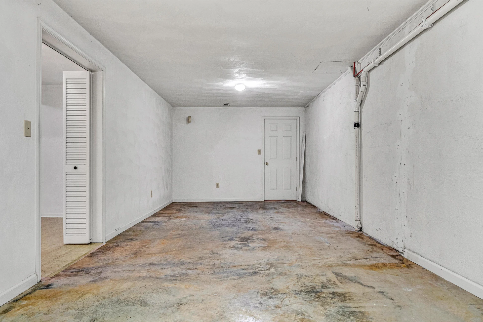 5612 Village WAY - Photo 42