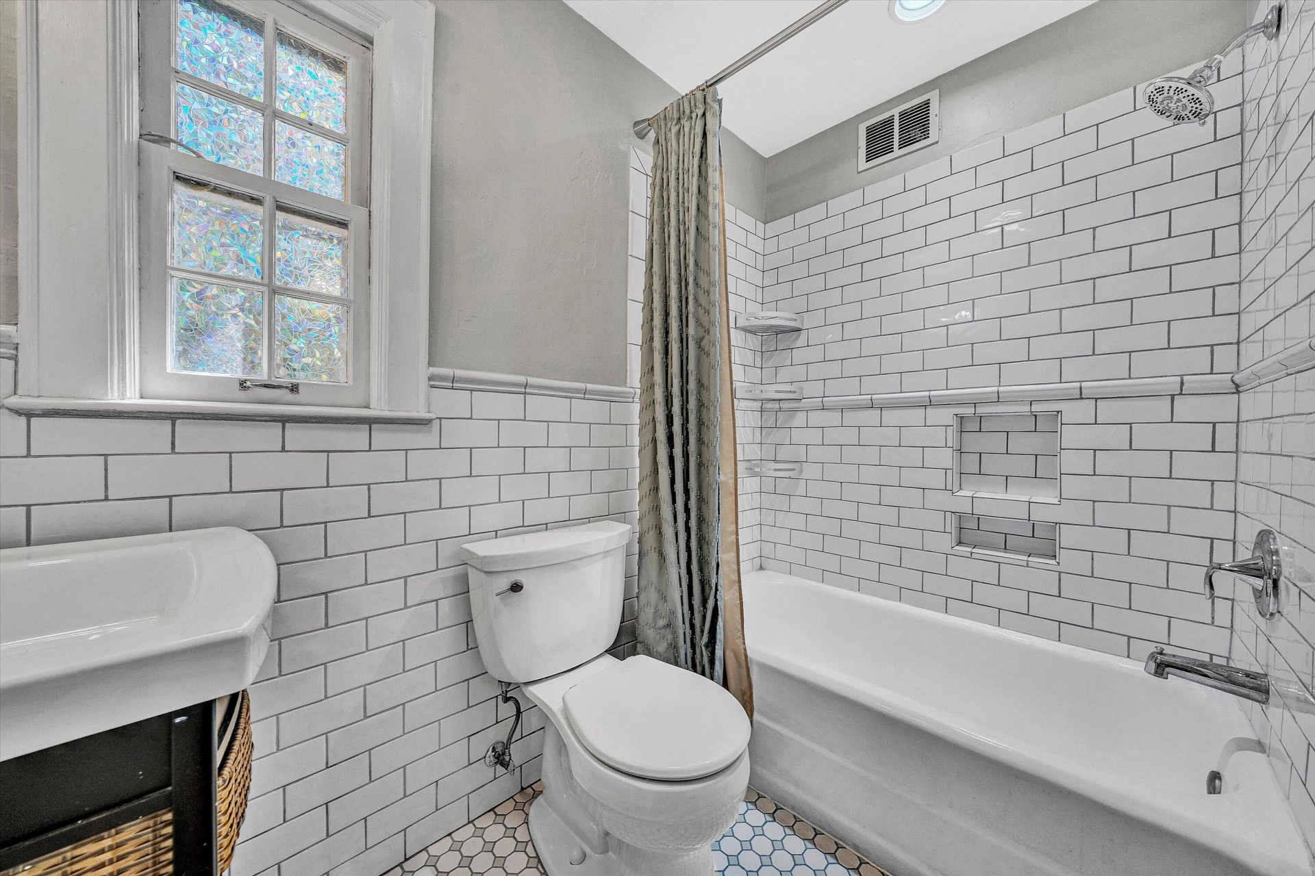 2408 Avenham AVE SW - Photo 35