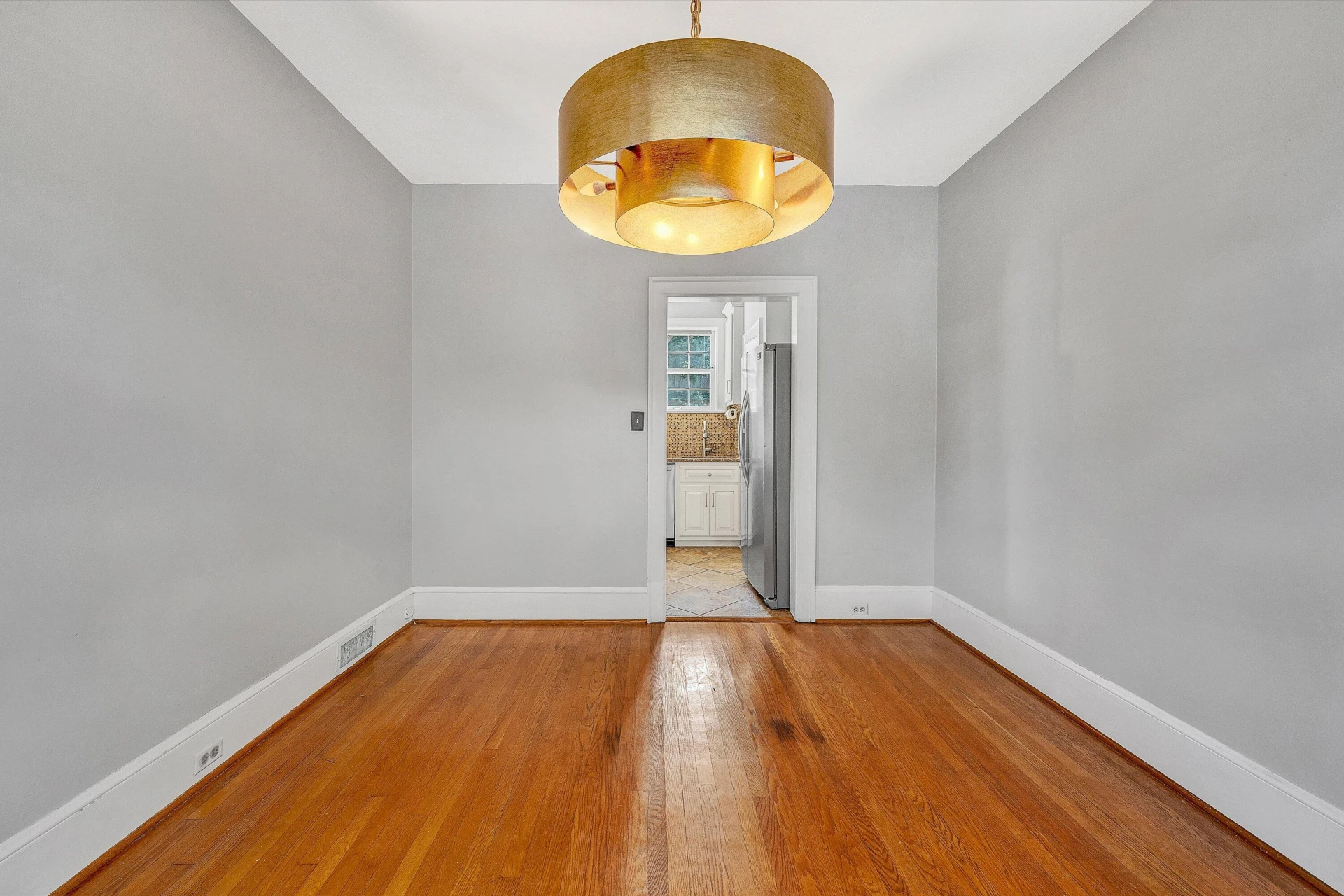 2408 Avenham AVE SW - Photo 11