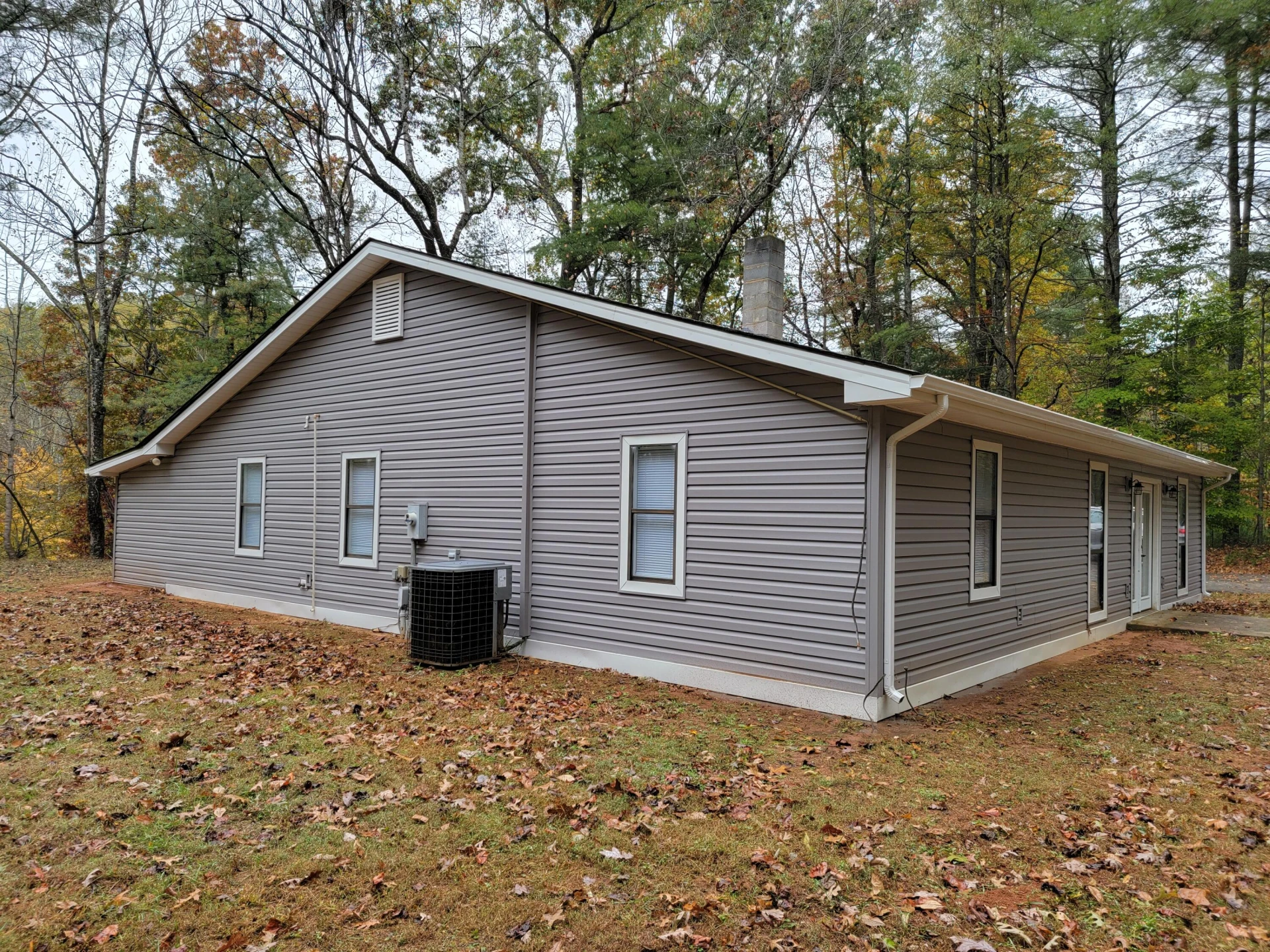 204 Black Bear LN - Photo 3
