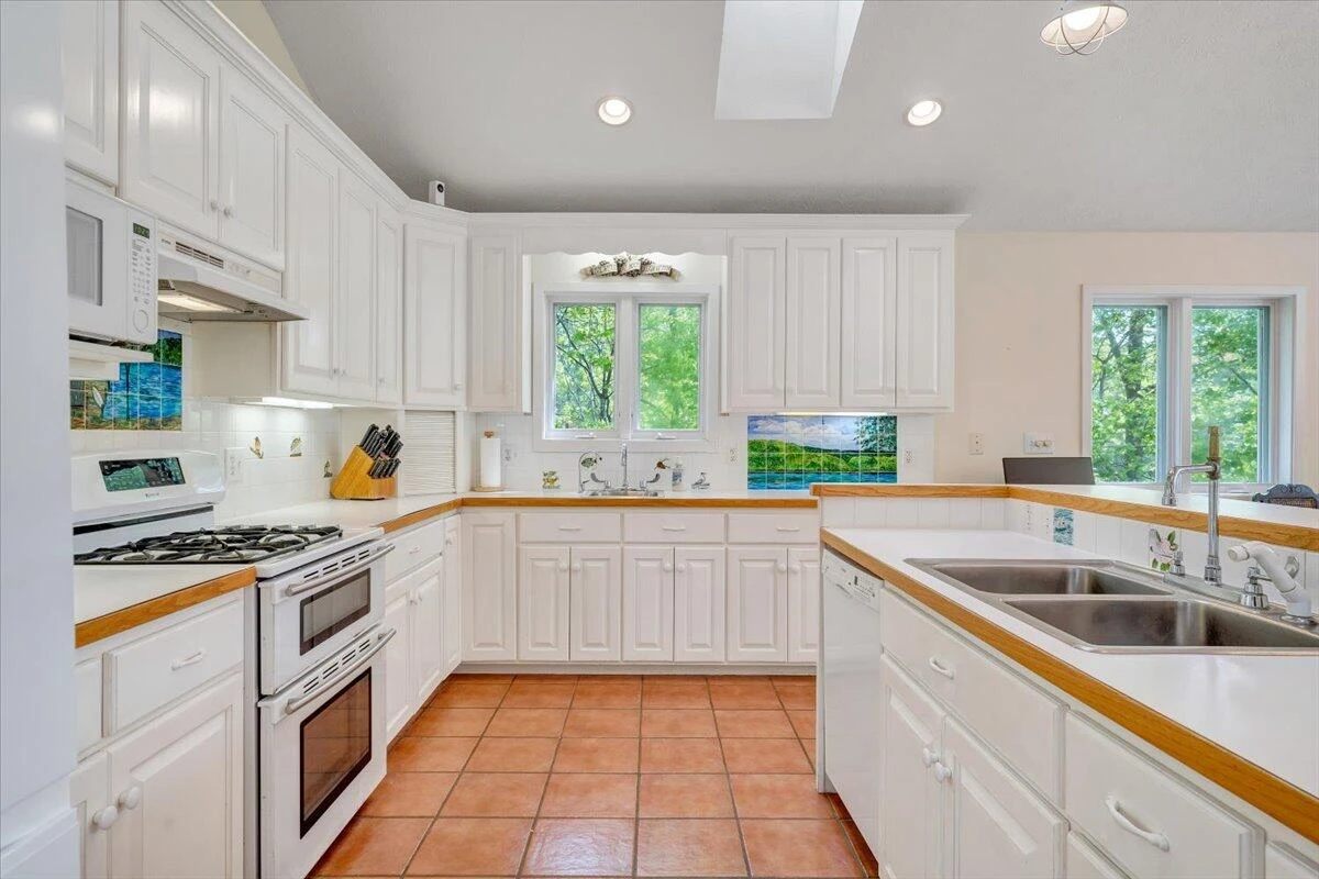 806 Cedar Key LN - Photo 19