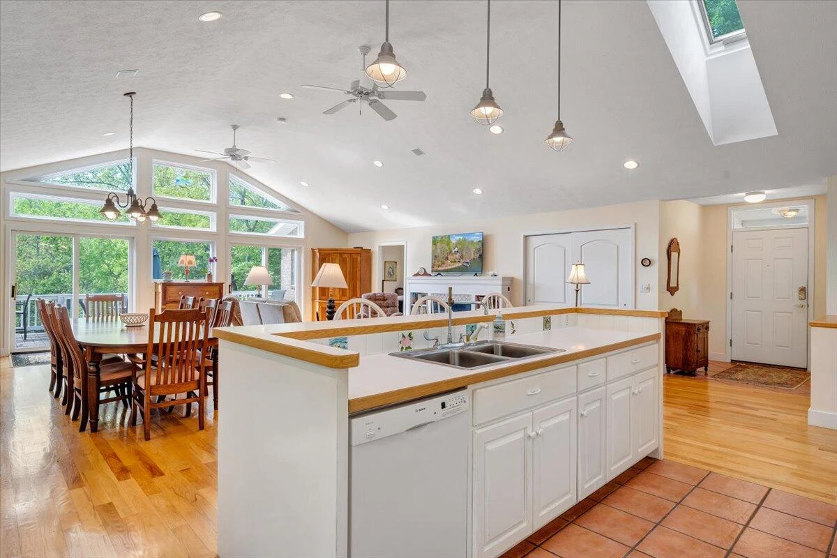 806 Cedar Key LN - Photo 20