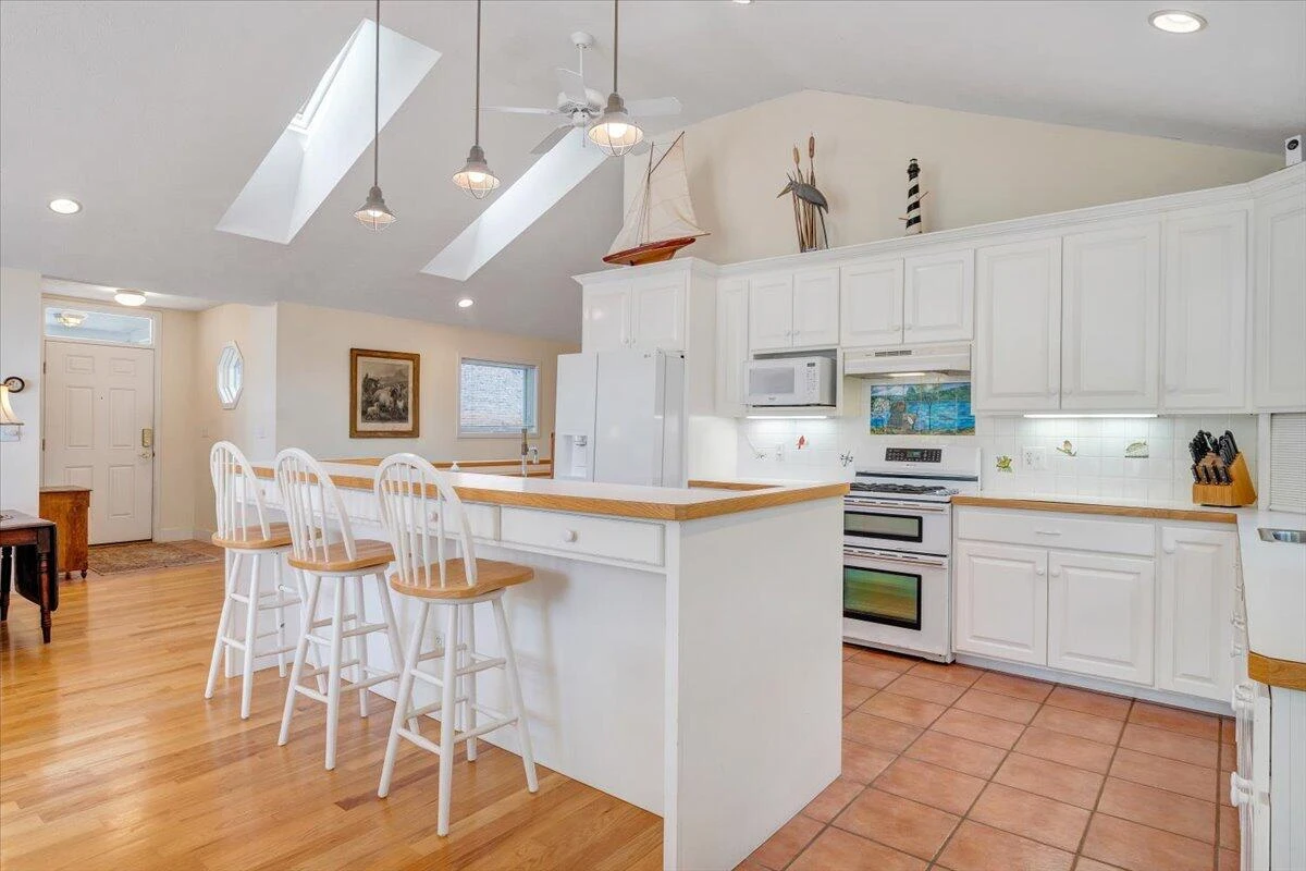 806 Cedar Key LN - Photo 21