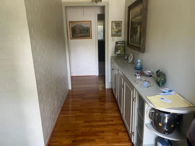 711 Windsor LN - Photo 3