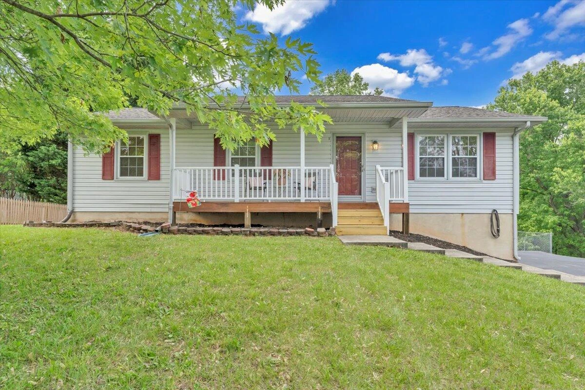 112 North Rome DR