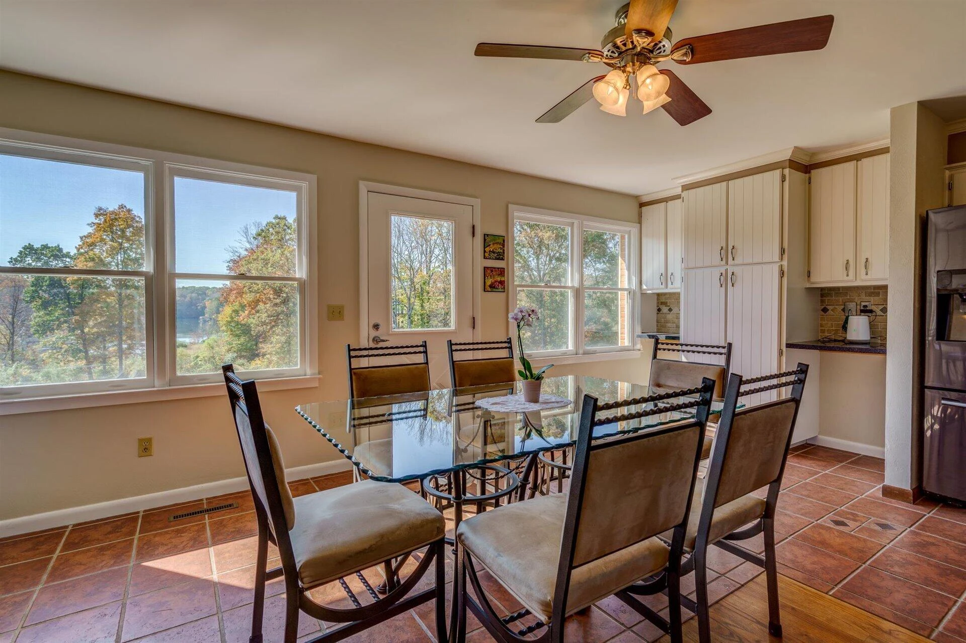 450 Holyfield LN - Photo 19