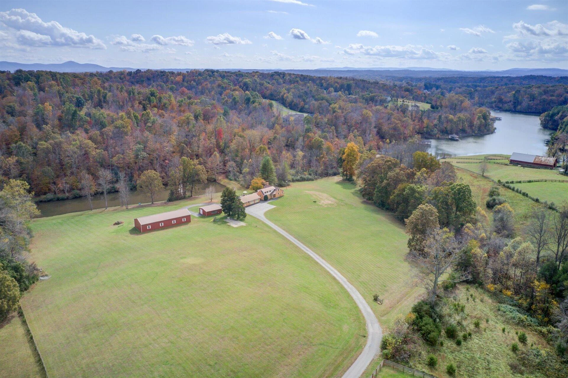450 Holyfield LN - Photo 8